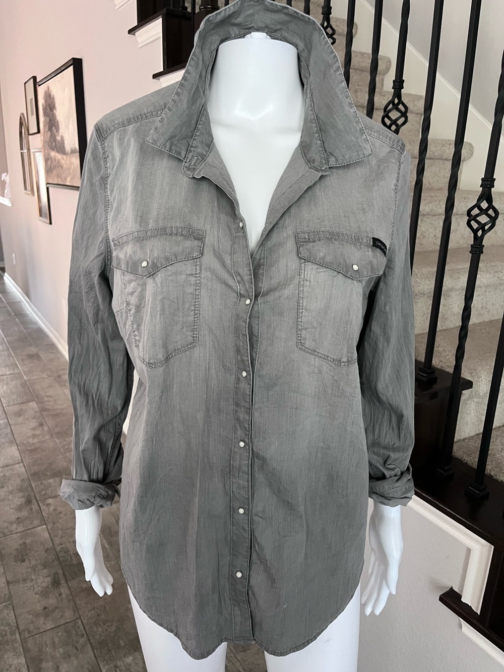 Calvin Klein Jeans Light Gray Button-Up Shirt
